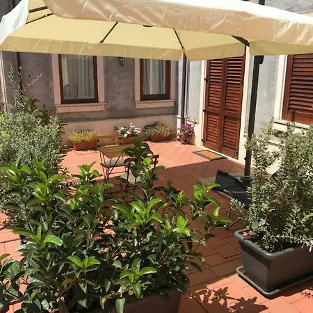 Lägenhet Il Borghetto Di San Giuseppe Etnarooms&apartments