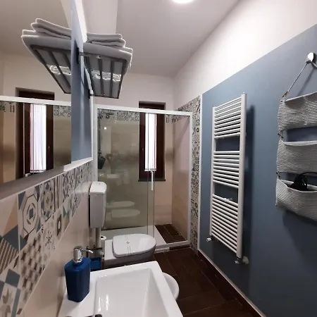 Il Borghetto Di San Giuseppe Etnarooms&apartments Apartment Nicolosi
