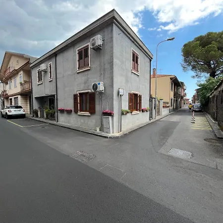 Il Borghetto Di San Giuseppe Etnarooms&apartments Nicolosi